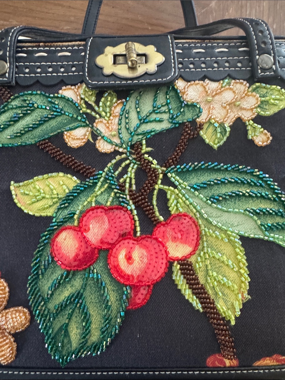 RARE Vintage Isabella Fiore Embellished Beaded Fruit Basket Bucket Handbag Purse - Picture 11 of 16